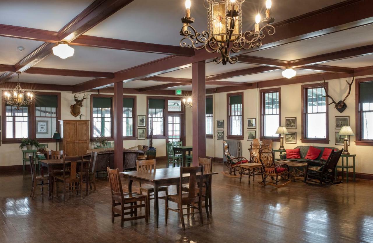 Lakeside Inn エクステリア 写真